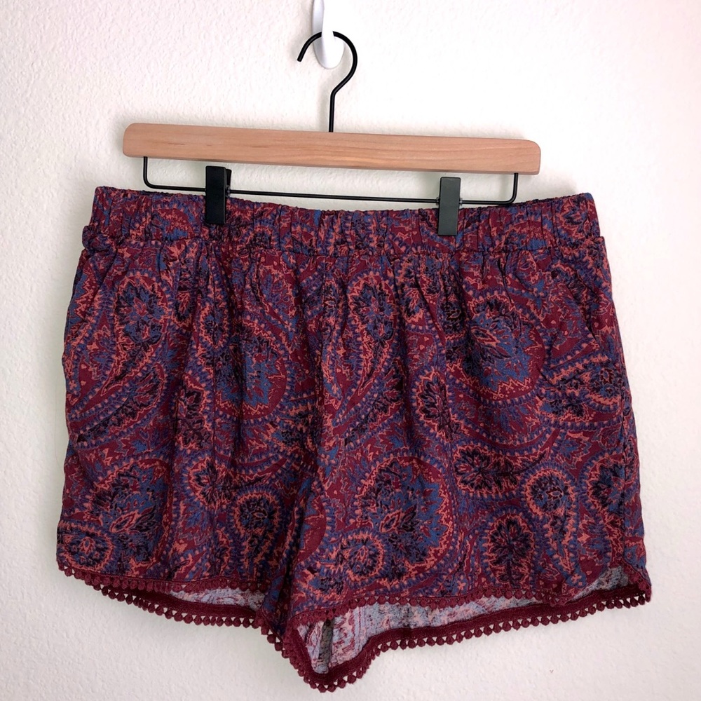 Mossimo | NWOT Paisley Rayon Shorts